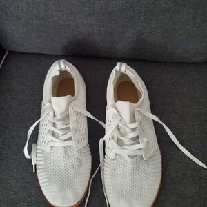 White Men's Lacoste Sneakers Size 11